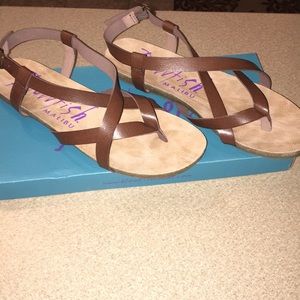 New in Box! Brown Blowfish cross sandals size 7.5
